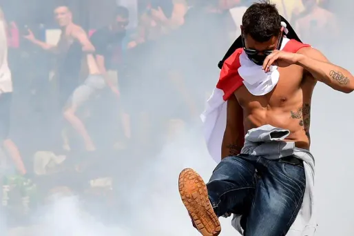 Euro 2016 : le gouvernement britannique "fortement préoccupé" par les incidents de Marseille