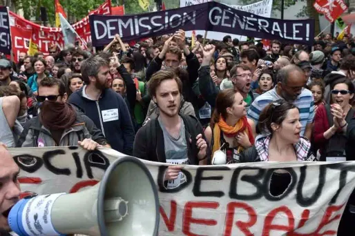 Loi Travail : une foule dense au départ du cortège à Paris