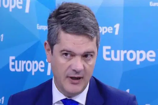 Manifestations : une interdiction possible "dans certaines circonstances"