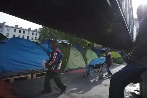 Paris : le campement de migrants de La Chapelle évacué