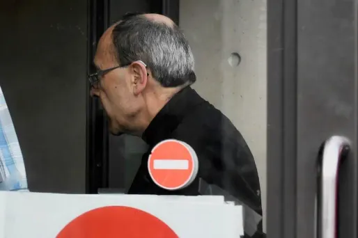 Le cardinal Barbarin est arrivé à la Brigade départementale de protection de la famille à Lyon vers 8h mercredi.