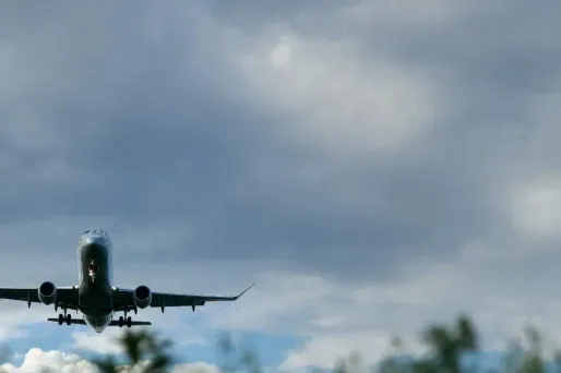 Prostitution, pilotes fraudeurs : les folles anecdotes de l'aviation