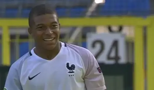 Kylian Mbappé, meilleur buteur de l'Euro avec Jean-Kevin Augustin (5 buts).