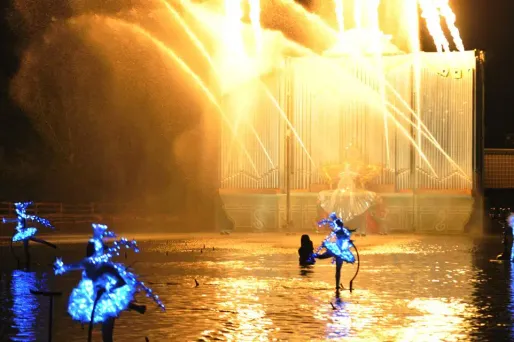 Puy du Fou Ogres de Feu étang du Grand parc