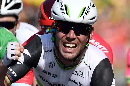 Tour de France : Mark Cavendish remporte au sprint la 14e étape