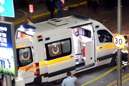 Attentat d'Istanbul: les kamikazes avaient prévu de prendre des dizaines de voyageurs en otage