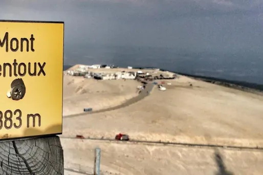Panneau du mont Ventoux (1280x640) Joël SAGET/AFP
