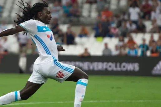 Ligue 1 : Marseille lance sa saison en battant Lorient (2-0)