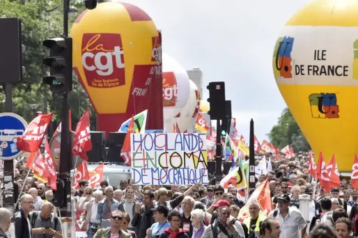 Le 28 juin, la police avait recensé entre 14 et 15.000 manifestants et les syndicats 55.000.