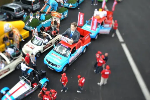 Tour de France : une jeune fille fauchée par un véhicule publicitaire