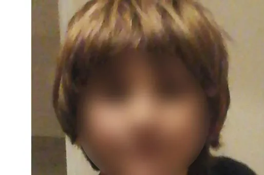 Le petit garçon a été enlevé par son père.