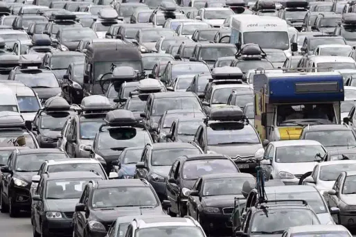 Dernier week-end des vacances : chaleur et embouteillages sur la route des retours