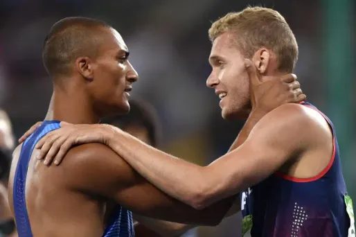 Ashton Eaton et Kevin Mayer, rois du décathlon.