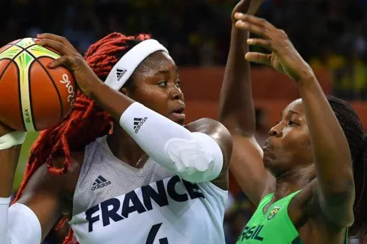 11.08.JO Basket feminin France Yacoubou.Andrej ISAKOVIC  AFP.1280.640.jpg