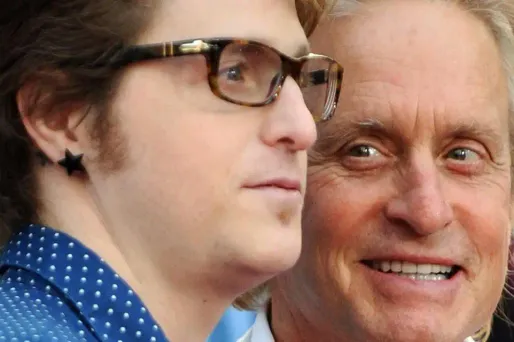 Michael Douglas pour la sortie de "Hanté par ses ex" en 2009, avec son fils Cameron.