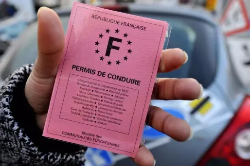 Le détenu a perdu son permis... alors qu'il n'était logiquement pas au volant.