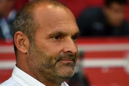 Pascal Dupraz a malgré tout posé deux conditions : que son salaire soit intégralement pris en charge par le PSG... et qu'il arrive à l'heure aux entraînements.