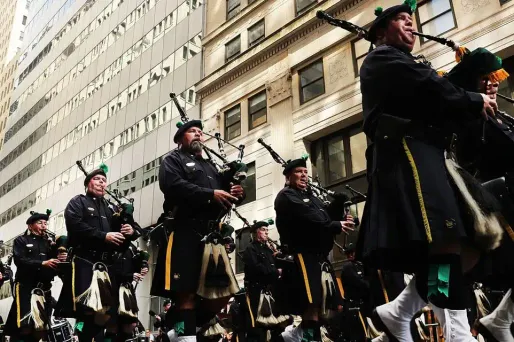 Cortège inédit de cornemuses à New York, en hommage aux policiers tués le 11-Septembre