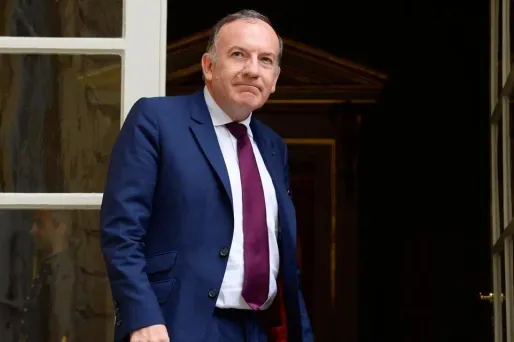 Alstom : Gattaz (Medef) dénonce une "posture" du gouvernement