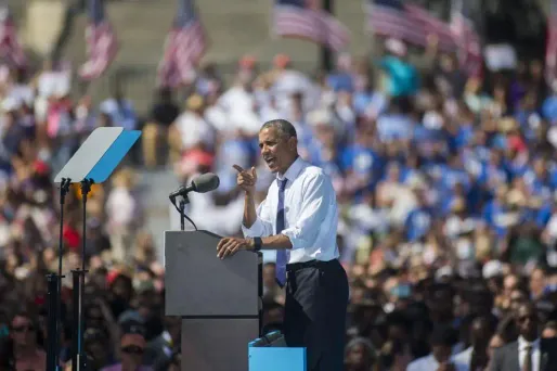 Barack Obama a défendu Hillary Clinton, mardi à Philadelphie.