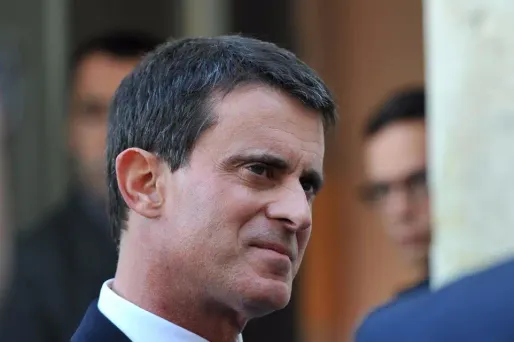 Manuel Valls, "très triste" de la situation de crise à iTélé