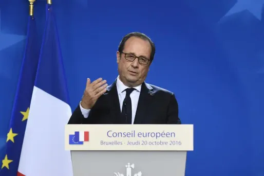 Pour François Hollande, les relations privilégiées de la France avec le Canada sont positives pour l'emploi.