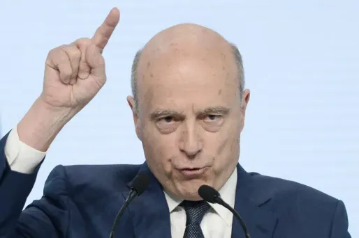 Si "la gauche est déboussolée, n'a plus de chef, plus de candidat, plus de programme, elle peut toujours se ressaisir", a affirmé jeudi Alain Juppé.