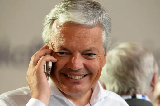 "Keep Calm and Love Canada" a posté Didier Reynders, ardent défenseur du Ceta.
