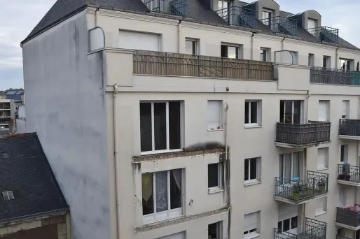 Samedi soir, un balcon s'est effondré à Angers tuant quatre personnes.