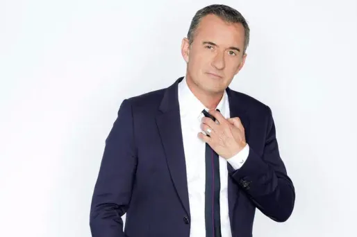 L'animateur de TF1 va participer à cette émission qui confronte des célébrités à des conditions de vie extrêmes.