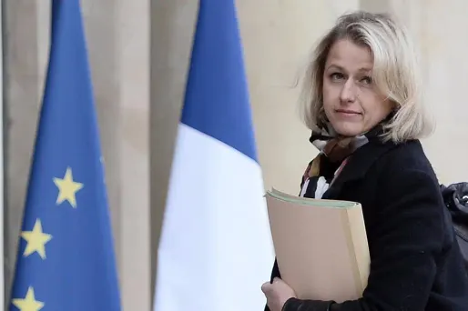 La secrétaire d'État à la biodiversité a cependant rappelé que son soutien à l'activité minière était conditionné au respect de la réglementation française.