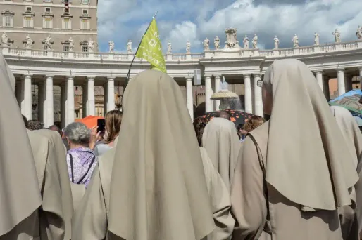 Religieuses au Vatican, 1280x640