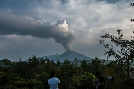 Volcan Fuego Mexique 1280