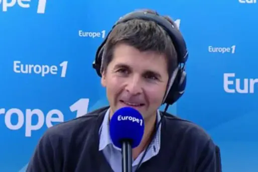 Thomas Sotto souhaite un joyeux anniversaire à Alessandra Sublet en direct !