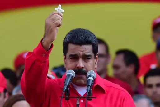 Venezuela : Maduro appelle à "poursuivre l'héritage" de Fidel Castro