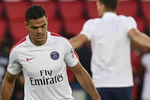 La jambe gauche d'Hatem Ben Arfa a été sauvée par le docteur du PSG en 2010.