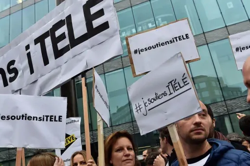 Les salariés d'iTELE continuent de protester contre la ligne éditoriale voulue par la direction.