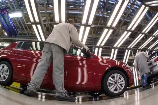 Le marché automobile français en recul de 4% au mois d'octobre