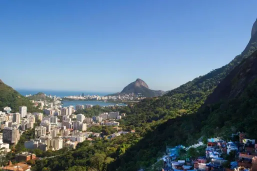 L'ambassadeur a été vu pour la dernière fois à Rio de Janeiro.