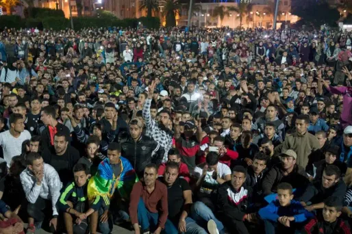Les Marocains ont manifesté tout le week-end suite à la mort d'un vendeur de poisson vendredi dernier.
