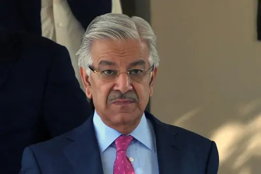 Le ministre de la Défense a menacé sur Twitter de répliquer à une attaque nucléaire israélienne, tombant apparemment dans le piège d'un faux article évoquant une telle menace pour son pays.