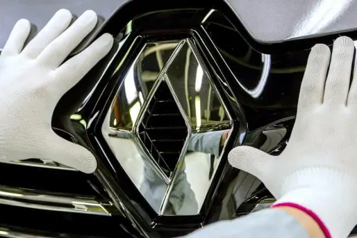 Le parquet de Paris a demandé le renvoi en correctionnelle de quatre personnes suspectées d'avoir escroqué Renault.