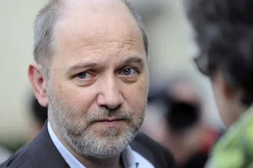 Denis Baupin a échangé plusieurs dizaines de SMS avec Isabelle Attard entre juin 2012 et novembre 2013.