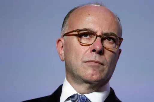 Ce sera la première intervention de Bernard Cazeneuve en plateau lors d'un journal télévisé depuis sa nomination à Matignon.