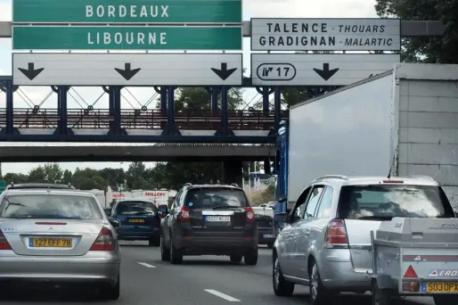 embouteillages, voitures, route crédit : JEAN-PIERRE MULLER / AFP - 1280