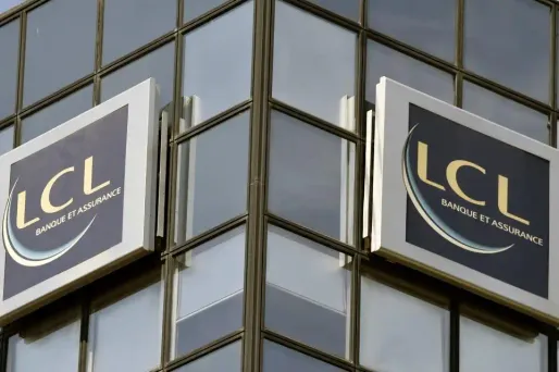 La banque va supprimer jusqu'à 850 postes d'ici 2018.