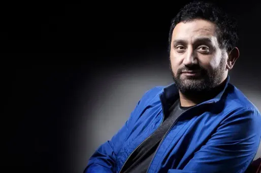Les dérapages de Cyril Hanouna et de son équipe dans "Touche pas à mon poste" pourraient bien coûter son double de cire à l'animateur.