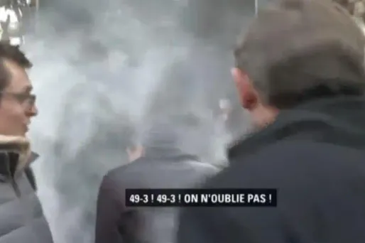 Manuel Valls a été enfariné, jeudi à Strasbourg