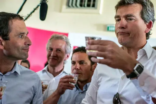 Benoit Hamon et Arnaud Montebourg à la fête de la Rose en 2014.