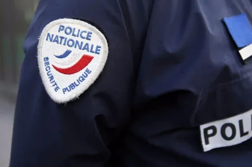 "Sans énoncer de cible particulière, l'intéressé indiquait parallèlement vouloir donner son âme à Allah le 12 décembre 2016", a précisé le procureur.